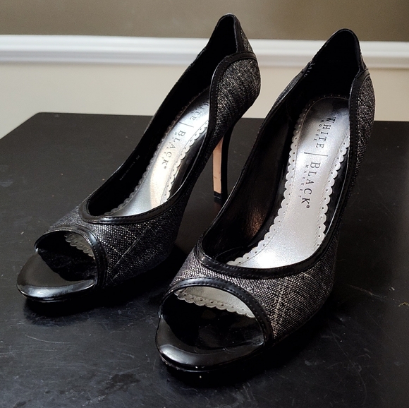 White House Black Market peep toe heels - Picture 2 of 11